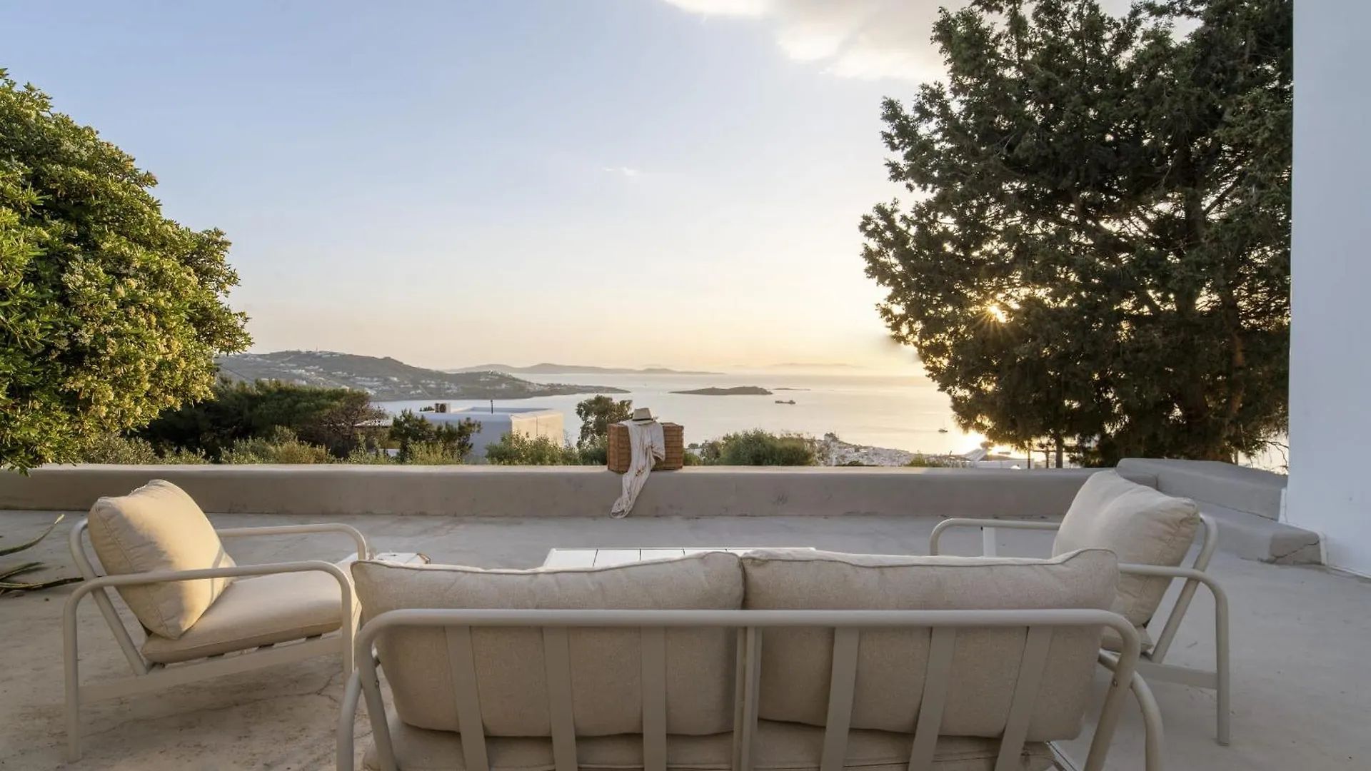 Villa Thalia - 4 Bdrm - Mykonos Town In 200M - Mg Villas Grecia